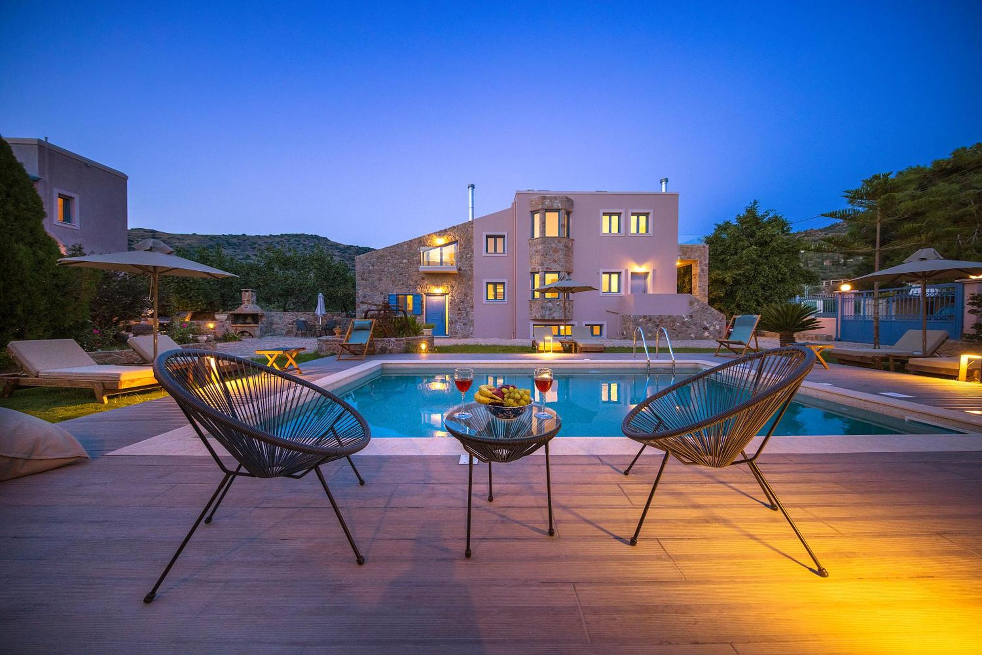NJV plus K Aegina Extérieur photo