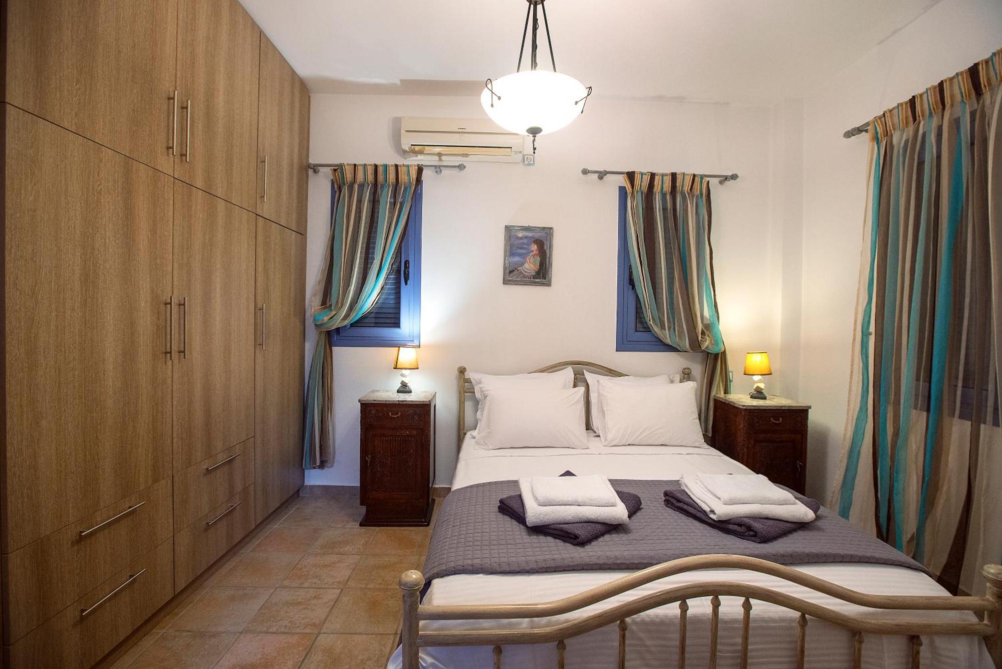 NJV plus K Aegina Extérieur photo