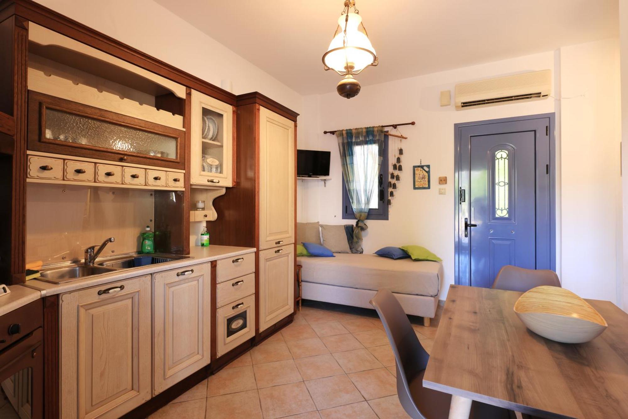 NJV plus K Aegina Extérieur photo